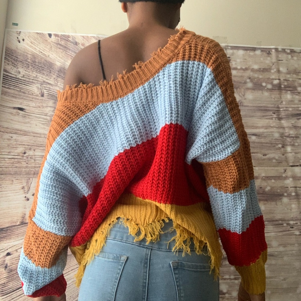 Color block sweaters !!!!💕 - Picture 5 of 5